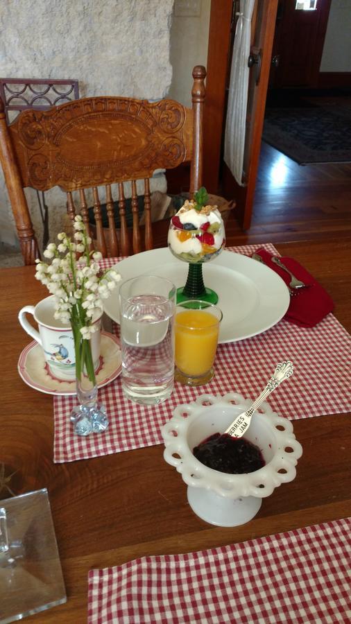 Round Barn Farm B & B Event Center Ред Уинг Екстериор снимка